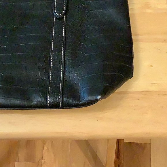 Nine & Co Black Purse - Picture 7 of 9